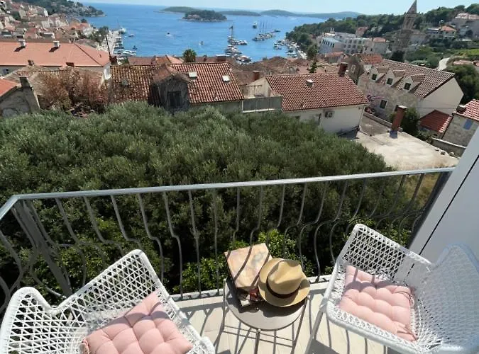 Apartments Old Town Hvar Sea View