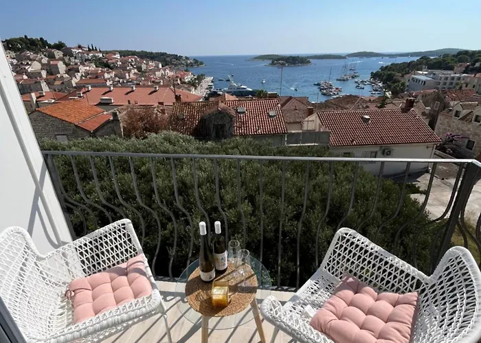 Apartments Old Town Hvar Sea View
