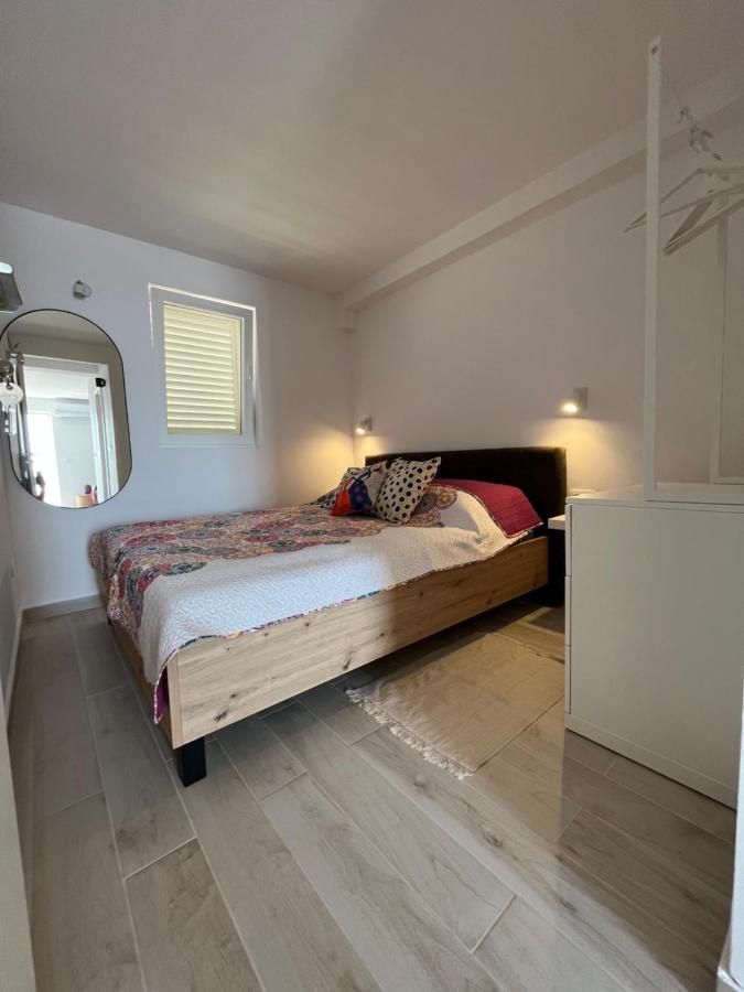 Apartment Old Town Hvar Sea View